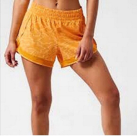 ATHLETA Printed Mesh Racer Run Shorts Size 1X - Picture 1 of 5